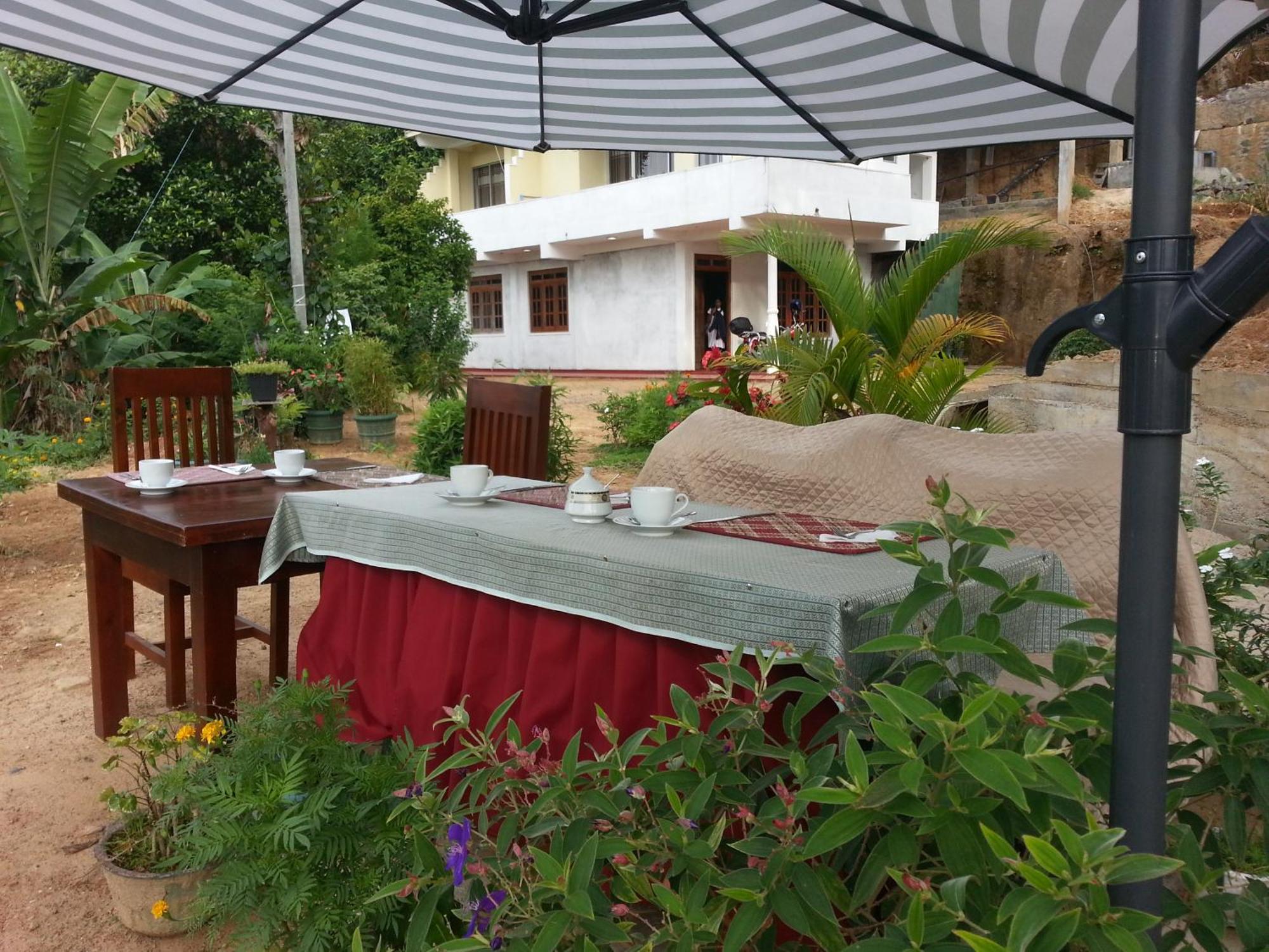 Wow Home Stay Ella Exterior photo