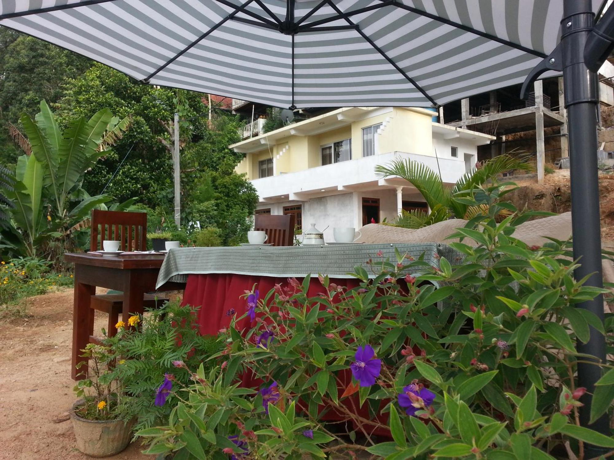 Wow Home Stay Ella Exterior photo